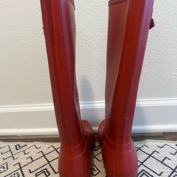 Red Hunter Boots - Picture 3 of 5
